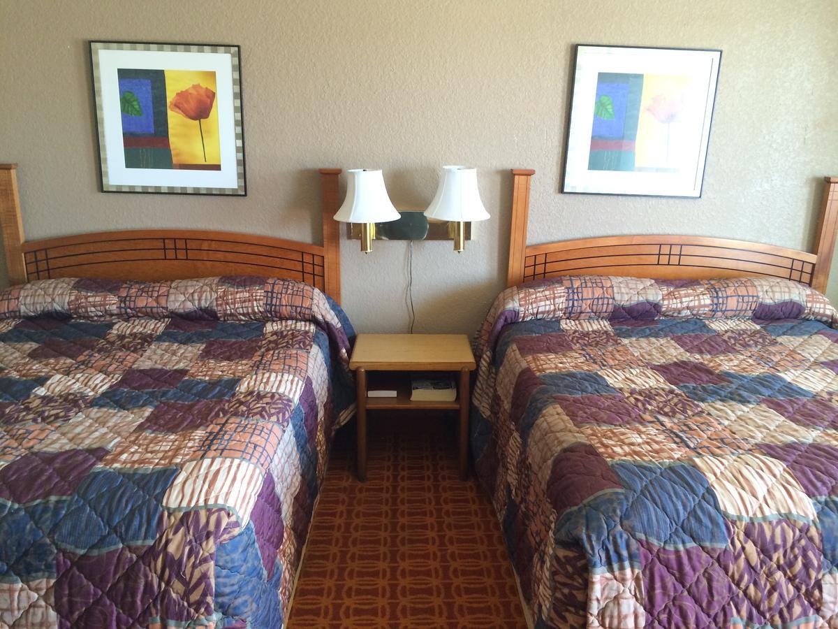 Lake Shore Motel Mannford Bagian luar foto